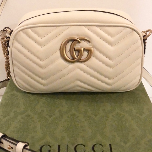 Gucci Bag - Picture 2 of 16